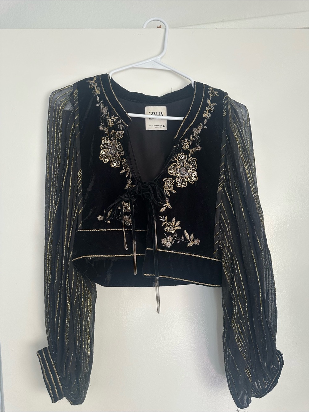 Zara Black Velvet Embroidered Cropped Jacket with Sheer Metallic-Striped Sleeves - Picture 3 of 6